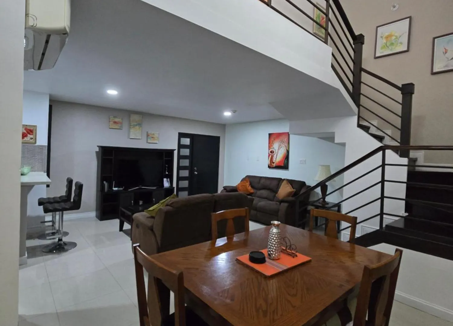 דירה Charming Serene Penthouse With Pool & Gym New קינגסטון ג'מייקה