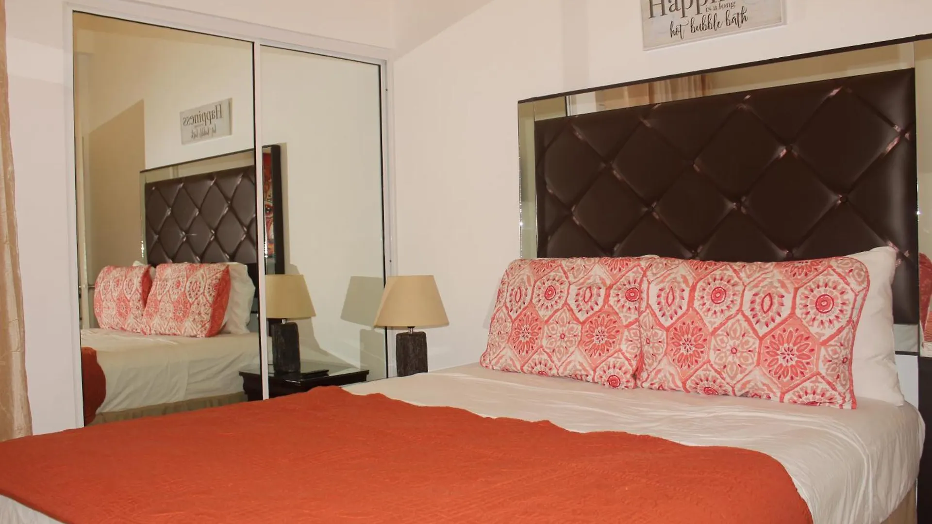 דירה Charming Serene Penthouse With Pool & Gym New קינגסטון ג'מייקה
