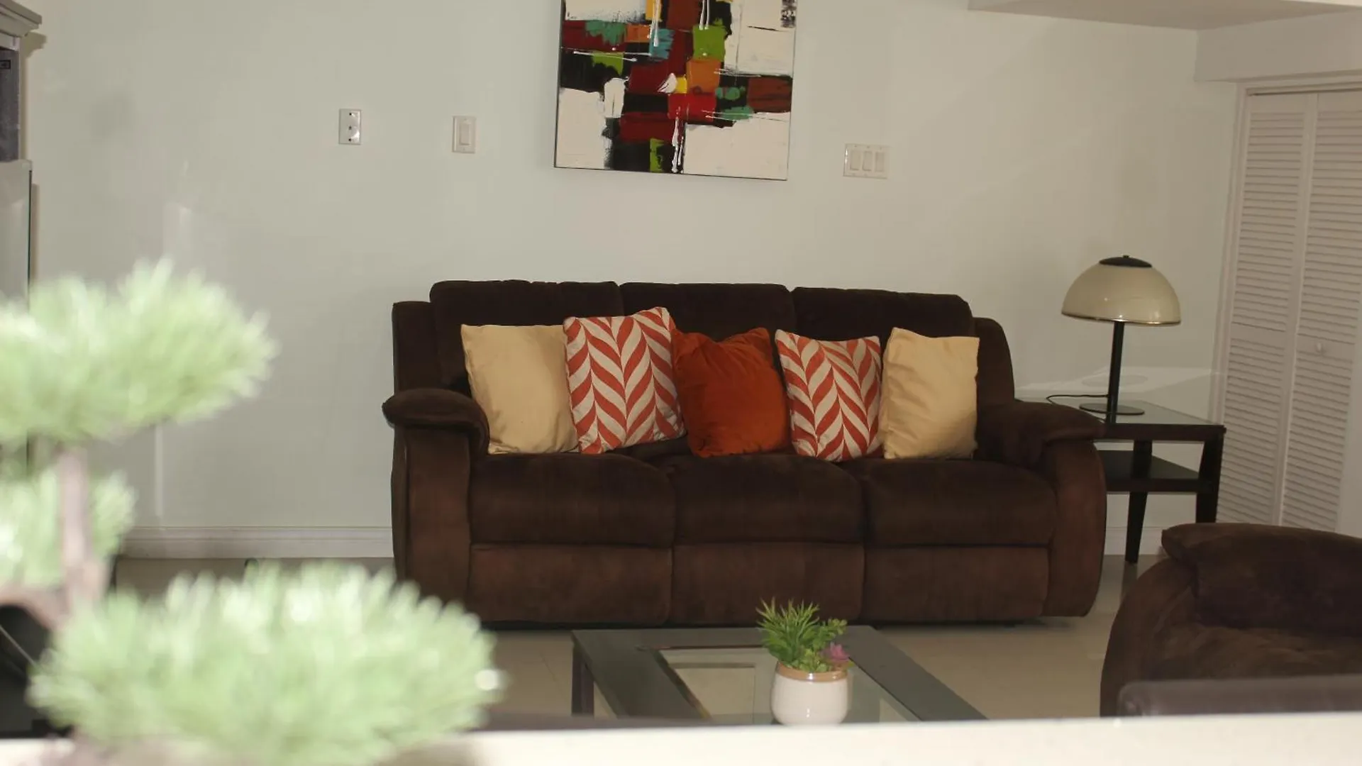 Charming Serene Penthouse With Pool & Gym New קינגסטון 0*,